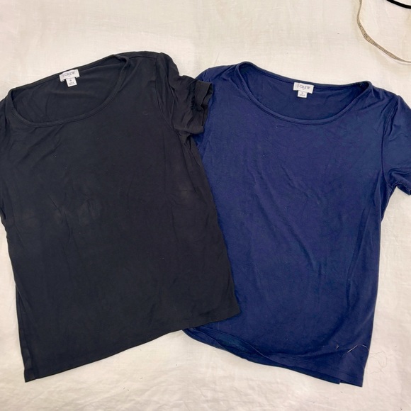 J. Crew dressy tee shirts. 2, one navy and one black Size SM - Picture 1 of 2